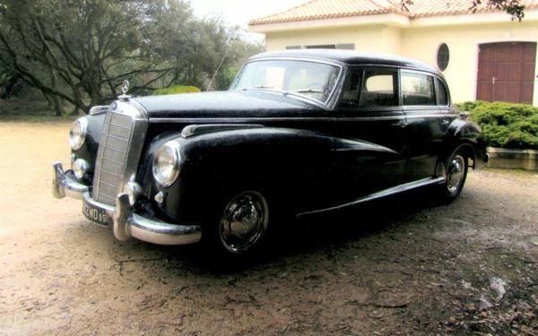 Mercedes-Benz 300 b