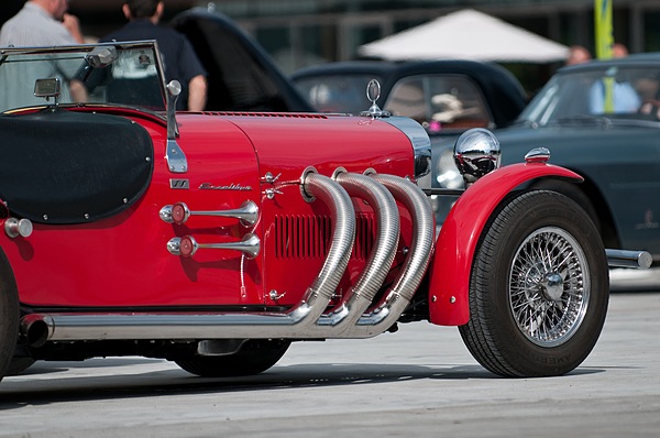 Excalibur Roadster