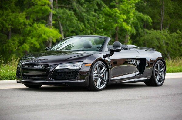 Audi R8 V10