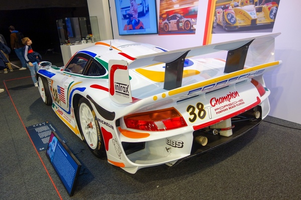 Porsche 911 GT1 Evo