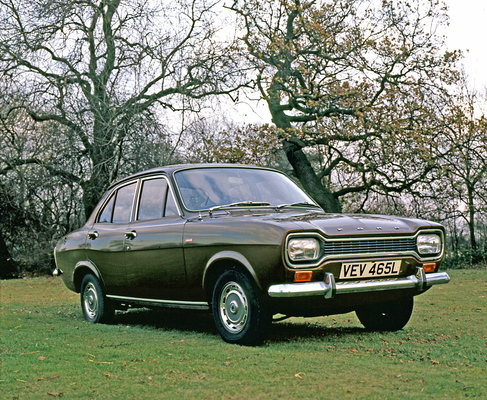 Ford (D) Escort 1300