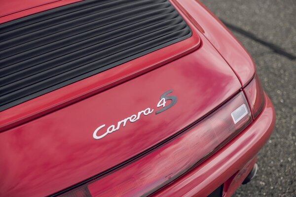 Porsche 911 Carrera 4