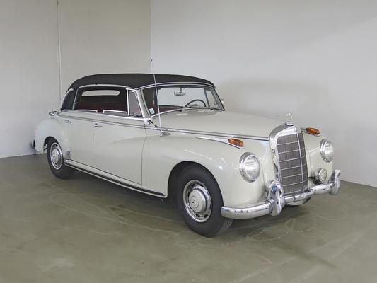 Mercedes-Benz 300 c Cabriolet D