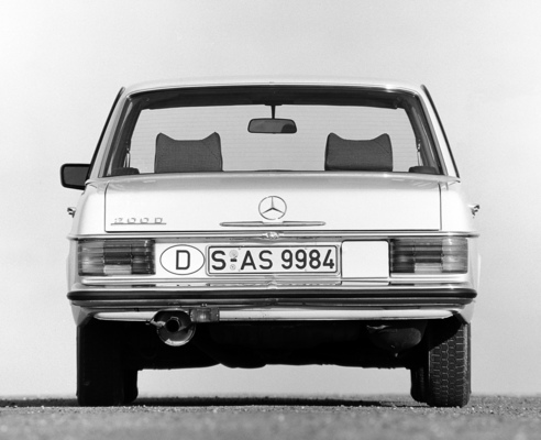 Mercedes-Benz 200 D