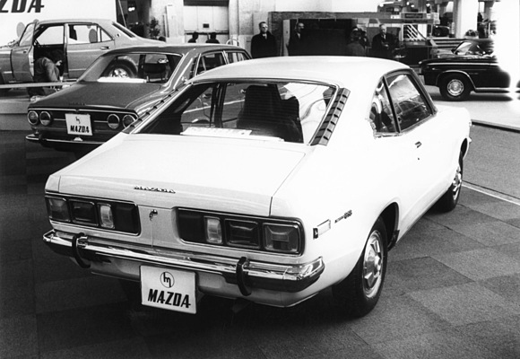 Mazda 818