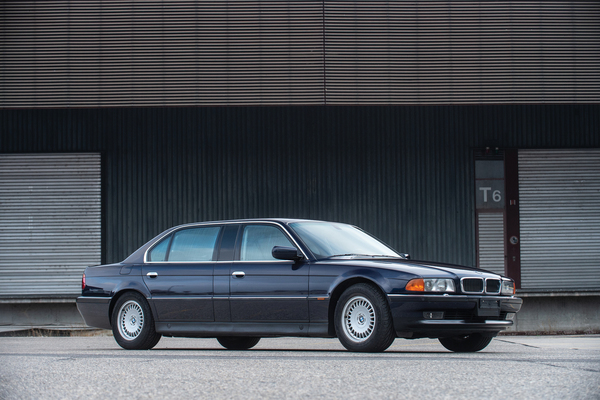 BMW 750i