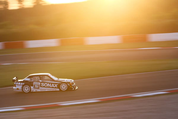 Historic Trophy Nürburgring 2015 - Eifel-Groove, Unfälle und vielfältiger Motorsport