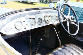 101 Jahre alt: Das Cockpit eines Rolls-Royce 20 HP von 1923