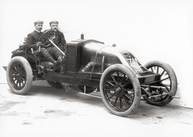Bild zu Artikel Renault gewinnt vor 110 Jahren den ersten Grand Prix der Geschichte