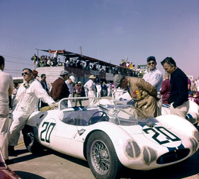 12 Stunden von Sebring 1961: Maserati Tipo 63 1961 Chassis #63002 SWB
