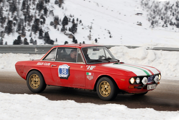 Bild 13. Winter-RAID 2016 - Die Sieger Manuel Roth und Guido Koch in ihrem Lancia Fulvia Coupé 1.3 von 1971