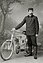 1901 fuhr Narcis Podsednicek bei dem Rennen Paris-Berlin als Erster durch das Ziel (© Skoda/Werk, 1901) 1901 fuhr Narcis Podsednicek bei dem Rennen Paris-Berlin als Erster durch das Ziel (© Skoda/Werk, 1901)