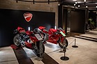 Image: 2nd Concours d'Élégance "Lamborghini and Design" - Ducati exhibition with Ducati 996 Giallo (2000)