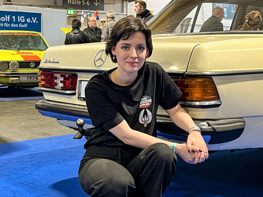 2024 als Orga-Kraft am Nachwuchs-Messestand im Einsatz: Mercedes-Liebhaberin Jana Steiger.