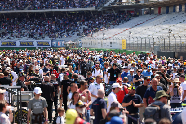 Bild: 21. ADAC Hockenheim Historic 2026 – Rund 46'000 Besucherinnen und Besucher wohnten dem Spektakel bei