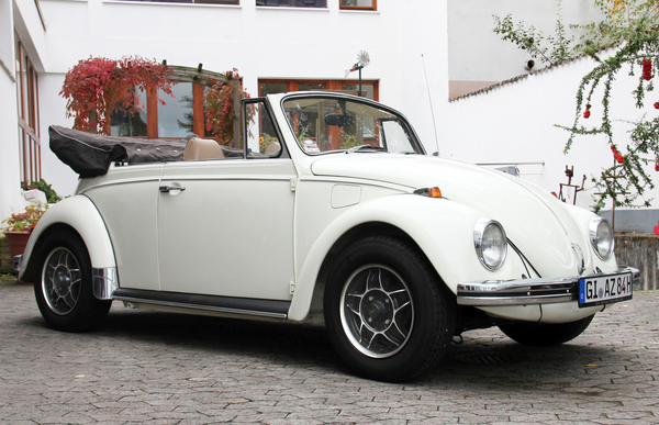 Bild 23. Oldtimer-Spendenaktion - Lebenshilfe Gießen - 2. Preis - VW Käfer Cabriolet 1500