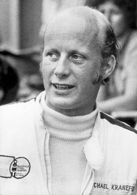 40 Jahre zurück - Kranefuss im Rennfahrer-Outfit.