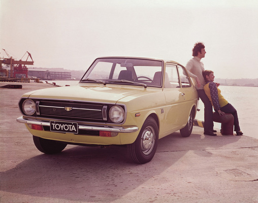 Bild: 60 Jahre Toyota Kleinwagen - Toyota Publica