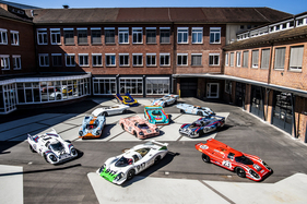 917-Gruppenbild an der Geburtsstätte Werk 1 in Stuttgart-Zuffenhausen 917-Gruppenbild an der Geburtsstätte Werk 1 in Stuttgart-Zuffenhausen