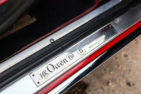 AC 428 (1969) – Visitenkarte des ausliefernden Händlers auf der Türzarge