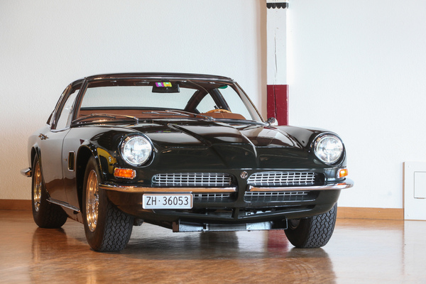 AC 428 Coupé (1969) - Design von Pietro Frua, Motor von Ford - ein Hybrid in der vom Jensen-Club organisierten "Ausstellung" - Albisgütli Classic Cars & Bikes August 2022