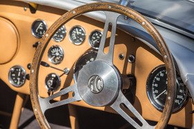 AC Ace Bristol (1960) - gut ausgestattetes Cockpit