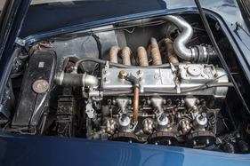 AC Aceca (1955) - Reihensechszylinder mit drei SU-Vergasern