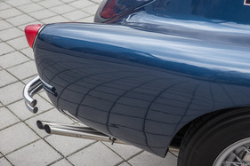 AC Aceca (1955) - die Auspuffrohre sind gerade verlegt