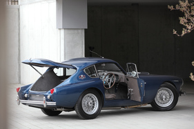 AC Aceca (1955) - nur der Aston Martin DB 2/4 hatte vorher eine Heckklappe als Coupé