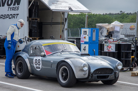 AC Cobra (1963) am Grand Prix de l'Age d'Or 2016 in der Kategorie "Sixties Endurance"