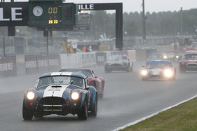 AC Cobra (1963) - im Plateau 4 (1962-1965) an der Le Mans Classic 2012