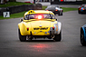 AC Cobra (1964) – Hairy Canary mit frisch gedengelter, rechter Po-Backe – Goodwood Revival 2025 (© Stuart Adams, 2025) AC Cobra (1964) – Hairy Canary mit frisch gedengelter, rechter Po-Backe – Goodwood Revival 2025 (© Stuart Adams, 2025)