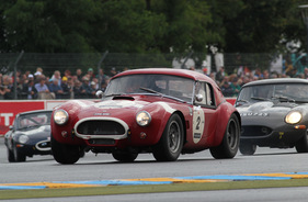 AC Cobra (1964) - im Plateau 4 (1962-1965) an der Le Mans Classic 2012