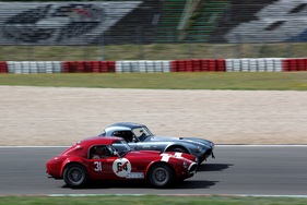 AC Cobra (1964) - im Rennen R7 der Gentlemen Drivers am AvD Oldtimer Grand Prix 2013