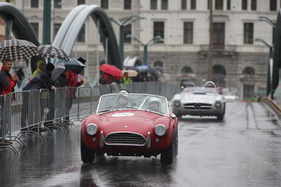 AC Cobra 289 Sports (1964) - am Start in der Rennwagenklasse - Gaisbergrennen 2013 - Stadt-Grand-Prix in Salzburg am Donnerstag (1964)