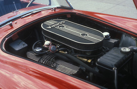 AC Cobra 427 (1966) - das riesige Kraftwerk der Klapperschlange