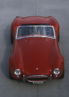 AC Cobra 427 (1966) - kraftvolle Statur