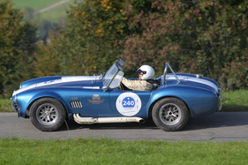 AC Cobra SC (1965) am Michaelskreuzrennen 2011 (Startnummer 240)