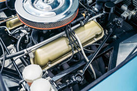 AC MA-200 (1963) – Hier gut zu sehen ist der Rahmen aus Vierkantrohren und das Lenkgestänge mit Kreuzgelenk