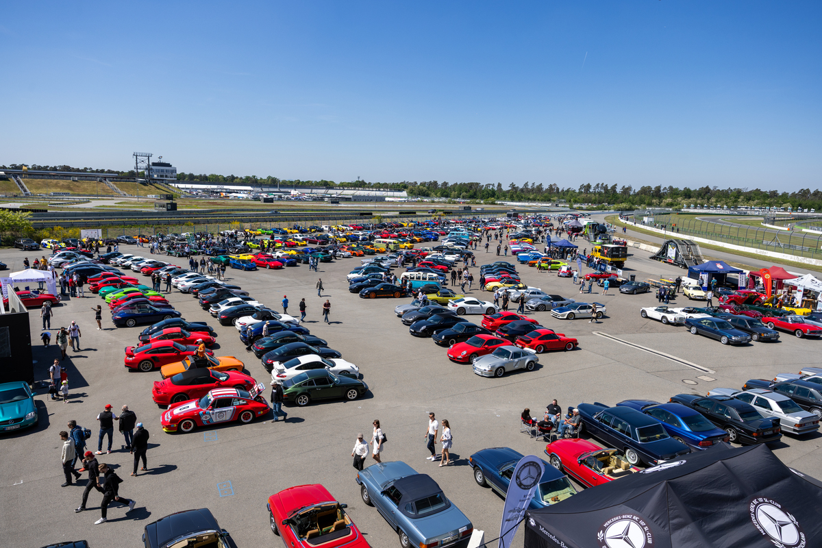 ADAC Hockenheim Historic - colorful hustle and bustle