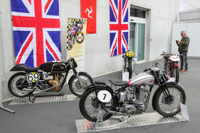 AJS 35/7 (1936) auf der Sonderschau britischer Motorräder des FAM – Swiss Classic World Luzern 2022