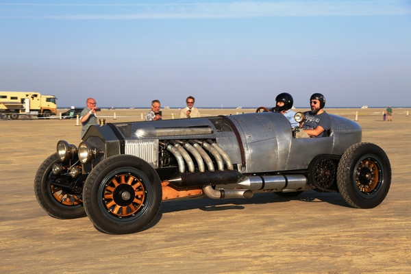 Bild: ALF Boattail von 1914 am Römö Motorfestival 2016 - Probefahrt am Strand