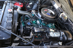 AMC AMX 390 (1970) - mit Vierfach-Vergaser rund 330 SAE-PS stark