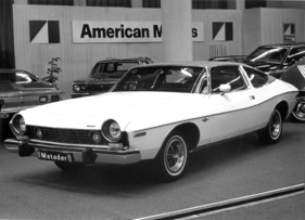 AMC Matador - grosses Coupé mit beschwingter Pavion-Gestaltung - am Genfer Automobilsalon 1974
