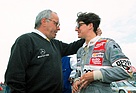 AMG-Teamchef Hans-Werner Aufrecht mit DTM-Fahrerin Ellen Lohr (1993)