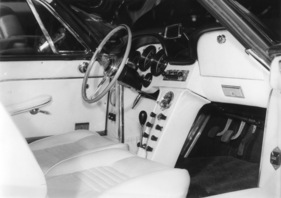 ATS 2500 GT (1964) - das Interieur des am Genfer Autosalon 1964 ausgestellten Wagen war in hellem Leder ausgeschlagen
