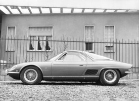 ATS 2500 GT (1964) - largely functional design