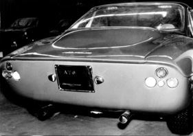 ATS 2500 GTS (1964) - mit wuchtigem Heck und Zentralmotor von 2,5 Litern Grösse - Genfer Automobilsalon 1964