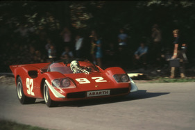 Abarth 2000 Sport (1969) - Arturo Merzario in schneller Fahrt am Gaisbergrennen 1969