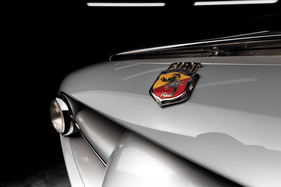Abarth (Fiat) 1100 Sport Ghia (1953) - der Abarth-Skorpion unter dem Fiat-Schriftzug Abarth (Fiat) 1100 Sport Ghia (1953) - der Abarth-Skorpion unter dem Fiat-Schriftzug